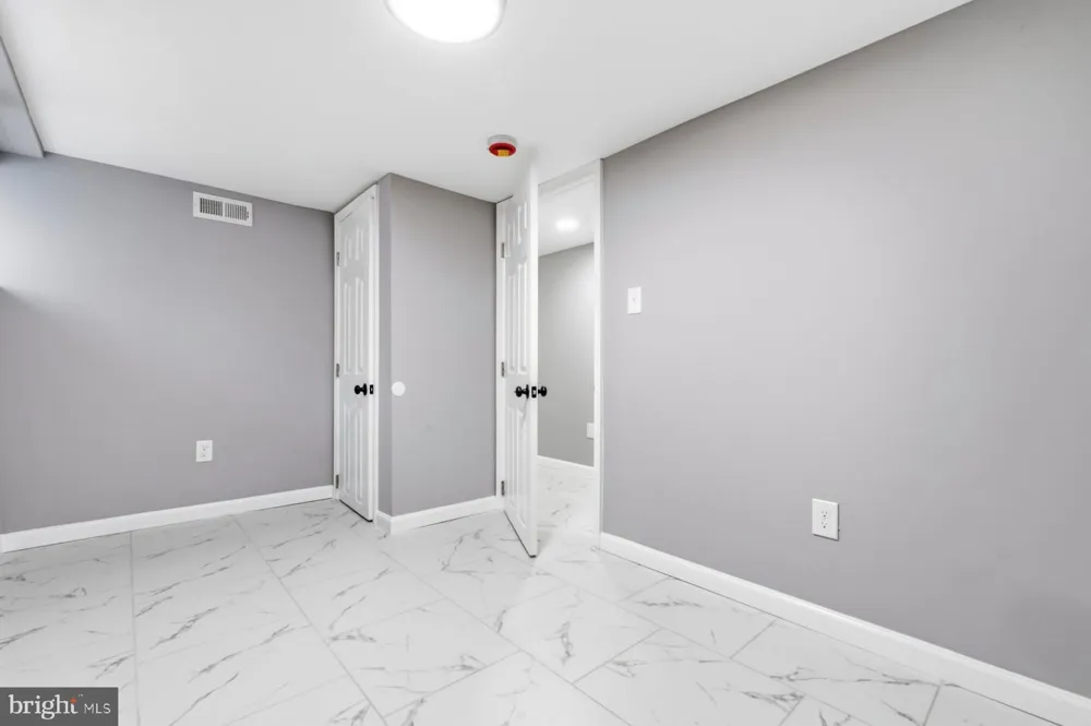 1122 BONAPARTE AVENUE Baltimore, MD 21218