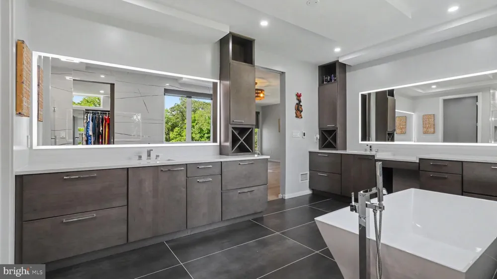 45449 PERSIMMON LANE Sterling, VA 20165