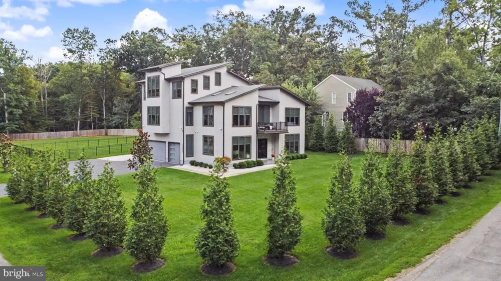 45449 PERSIMMON LANE Sterling, VA 20165