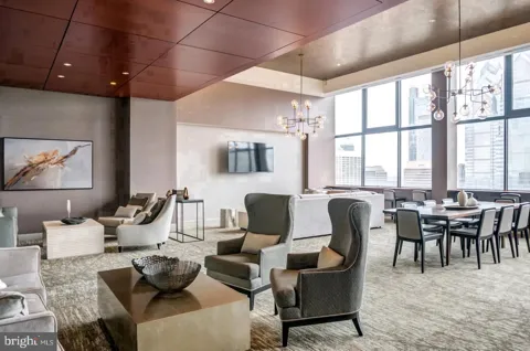 1500 LOCUST STREET #3710