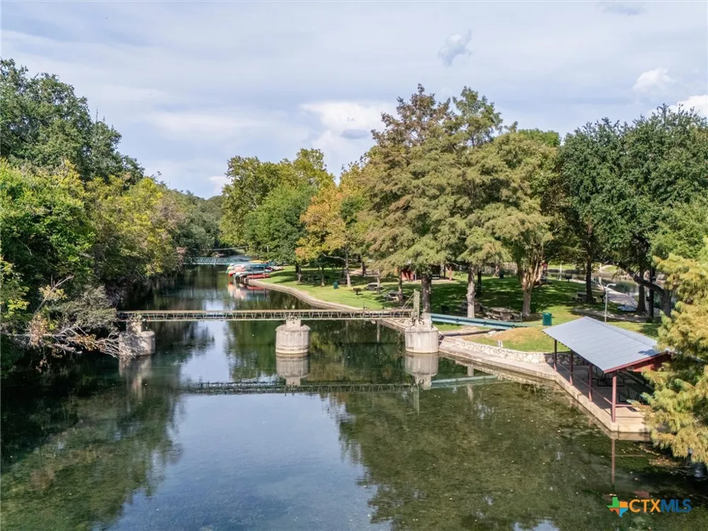 1070 Hayselton Avenue New Braunfels, TX 78130