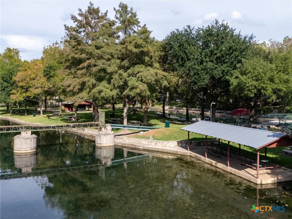 1070 Hayselton Avenue New Braunfels, TX 78130