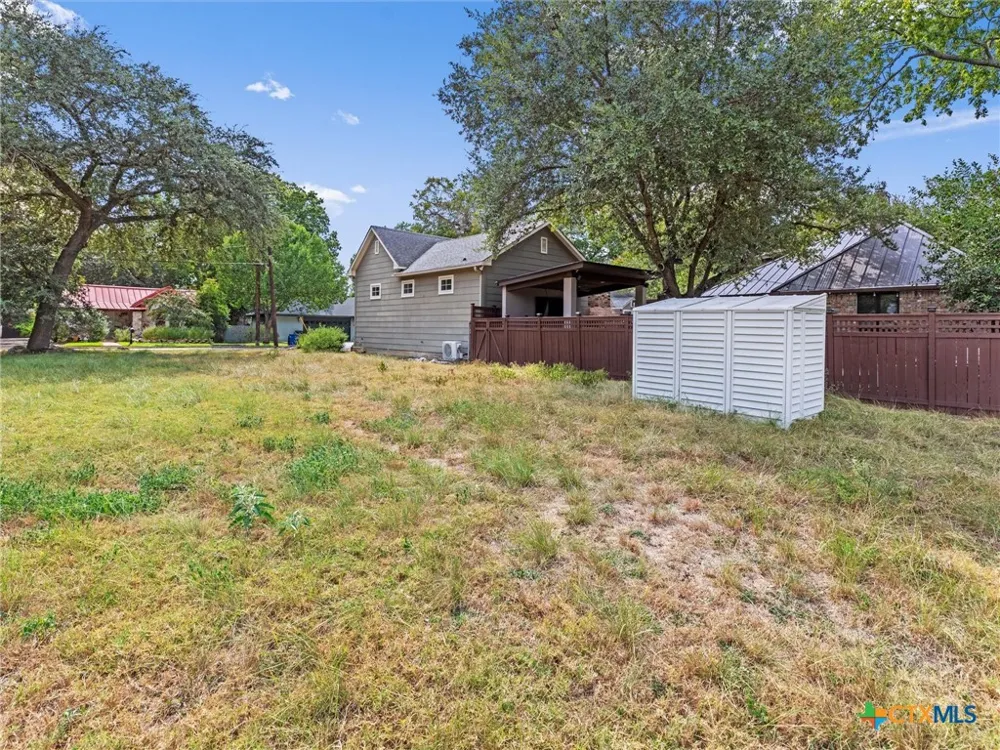 1070 Hayselton Avenue New Braunfels, TX 78130
