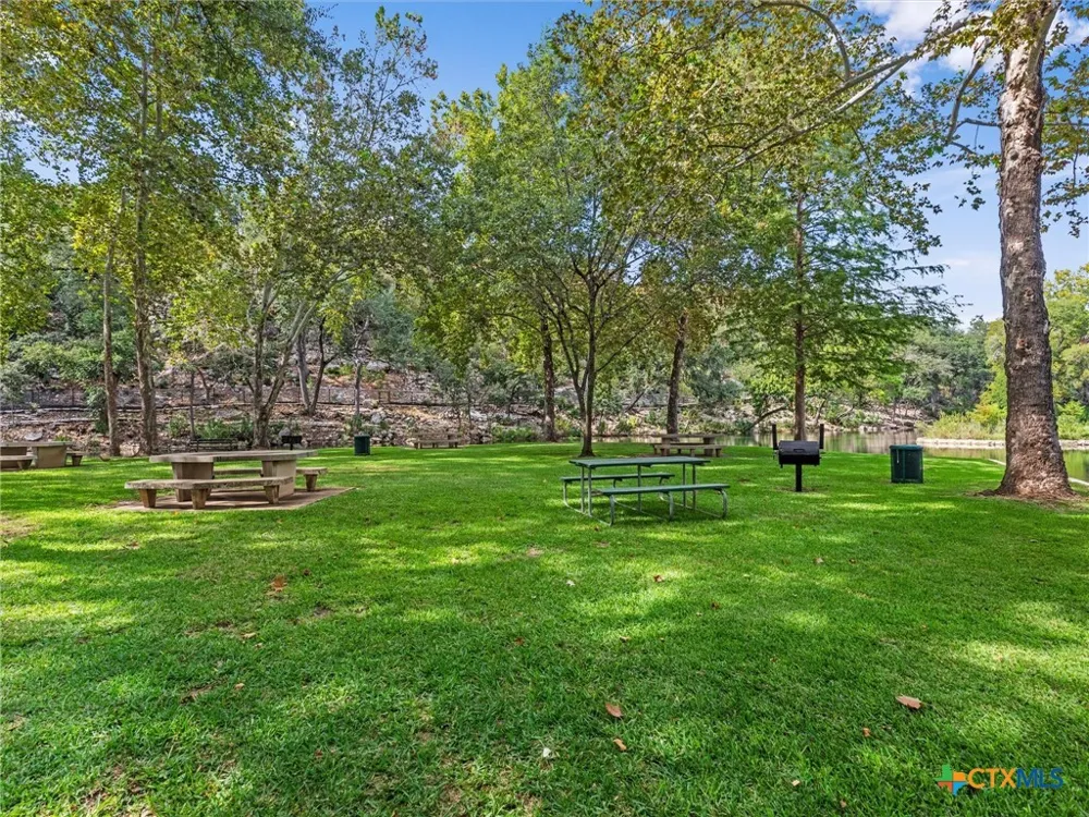 1070 Hayselton Avenue New Braunfels, TX 78130