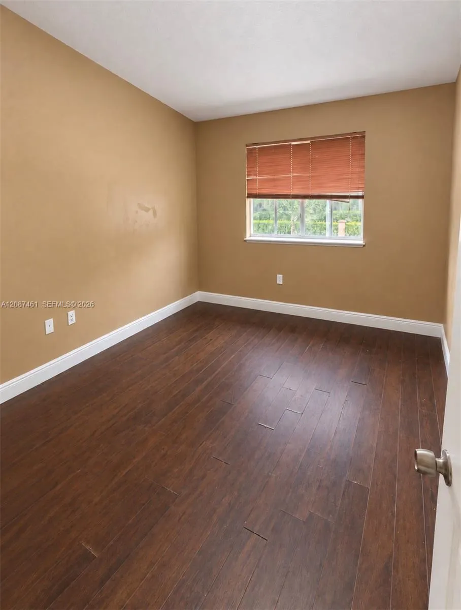 2650 SE 12th Pl #201 Homestead, FL 33035