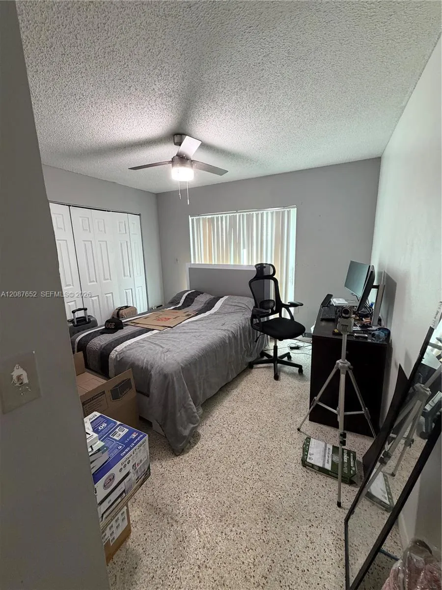 3405 SW 24th St Miami, FL 33145