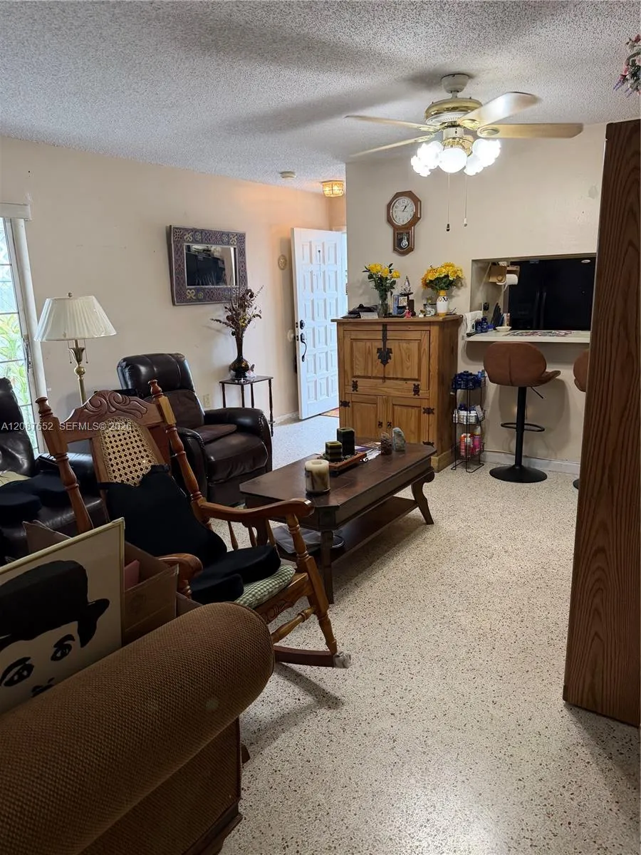 3405 SW 24th St Miami, FL 33145