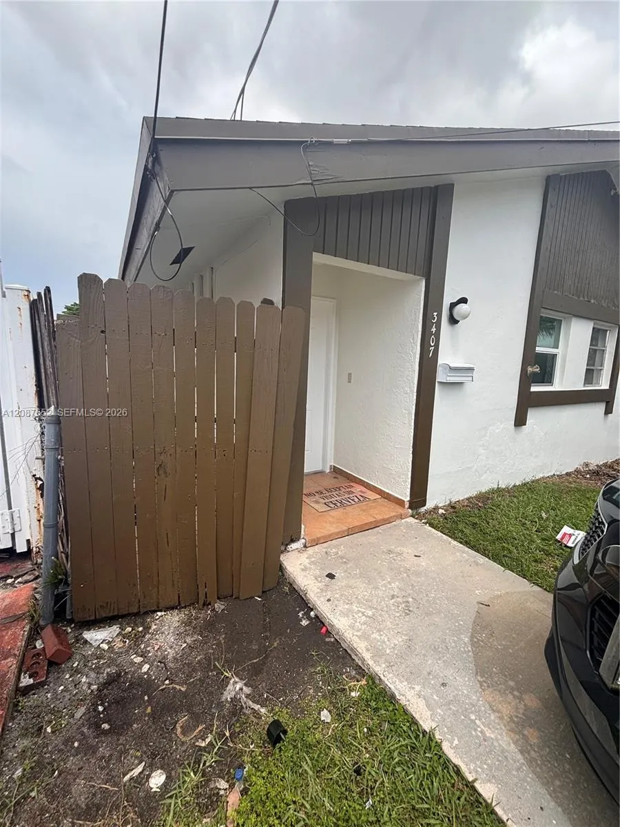 3405 SW 24th St Miami, FL 33145