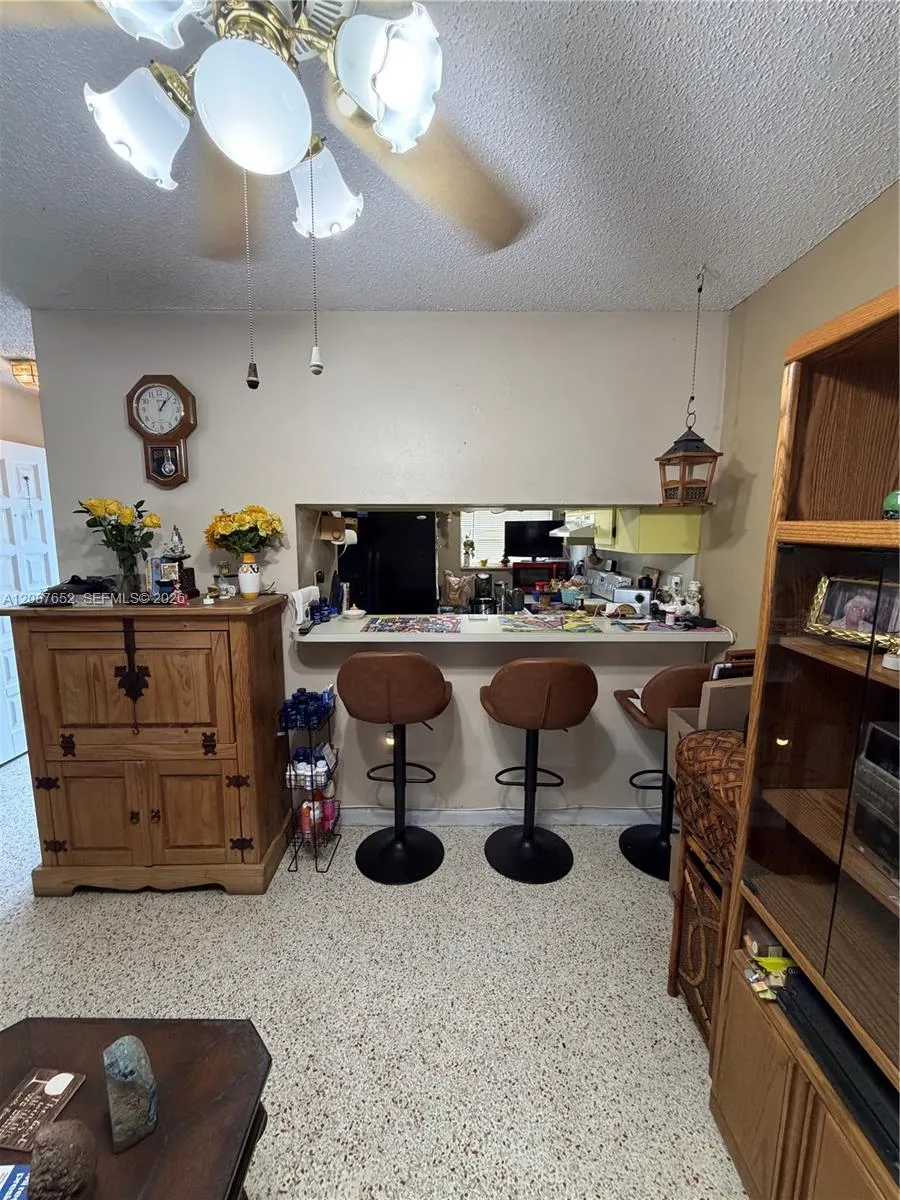 3405 SW 24th St Miami, FL 33145