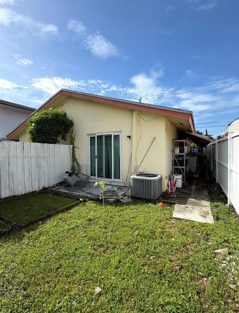3405 SW 24th St Miami, FL 33145