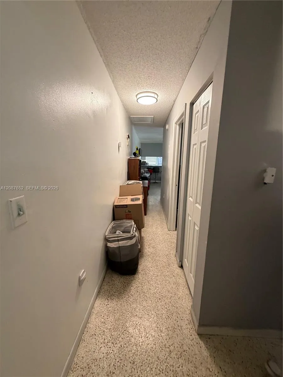 3405 SW 24th St Miami, FL 33145