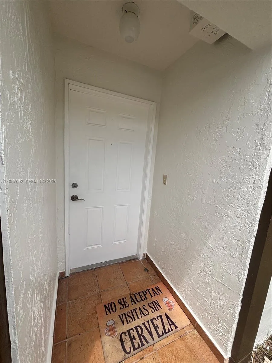 3405 SW 24th St Miami, FL 33145