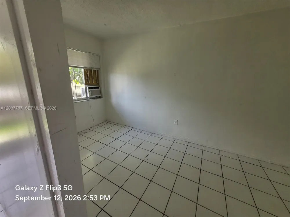 1880 NW 36th St Miami, FL 33142
