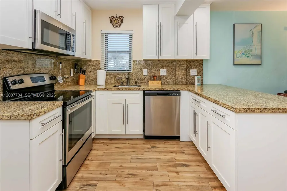 3300 Surf Rd #1A Hollywood, FL 33019