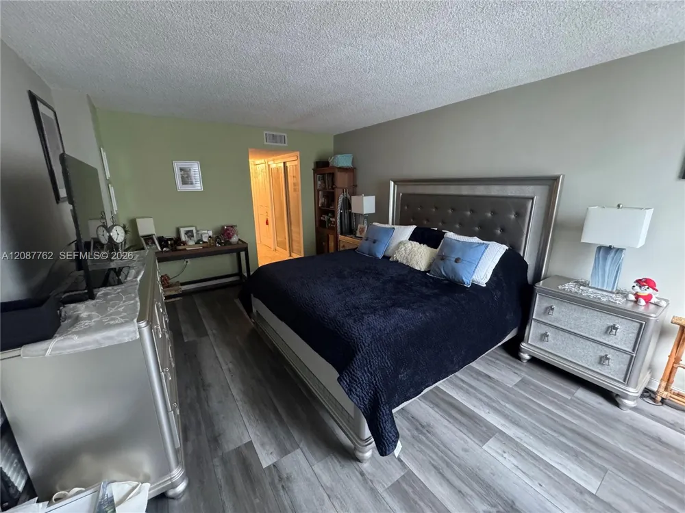 2851 NE 183rd St #303E Aventura, FL 33160