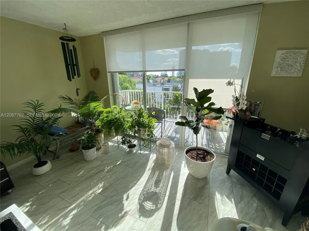 2851 NE 183rd St #303E Aventura, FL 33160