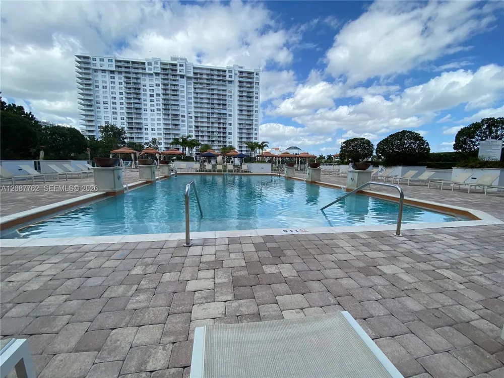 2851 NE 183rd St #303E Aventura, FL 33160