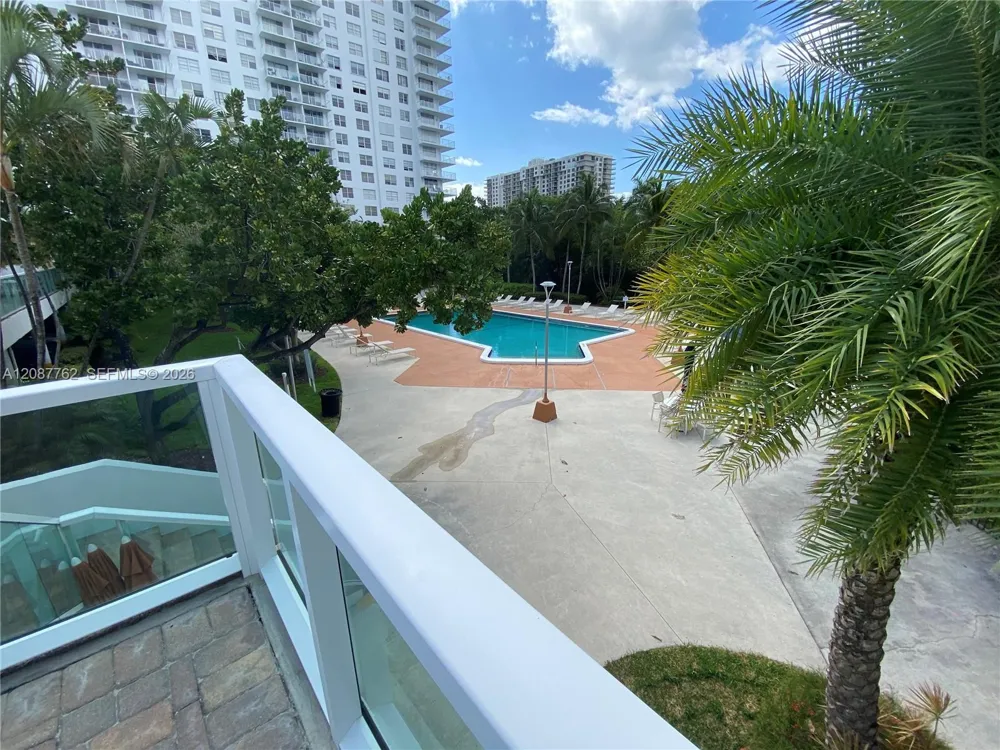 2851 NE 183rd St #303E Aventura, FL 33160