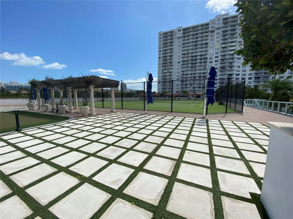 2851 NE 183rd St #303E Aventura, FL 33160