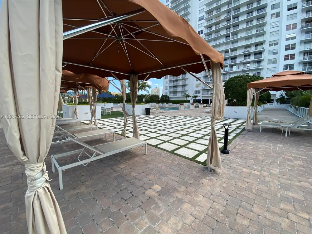2851 NE 183rd St #303E Aventura, FL 33160