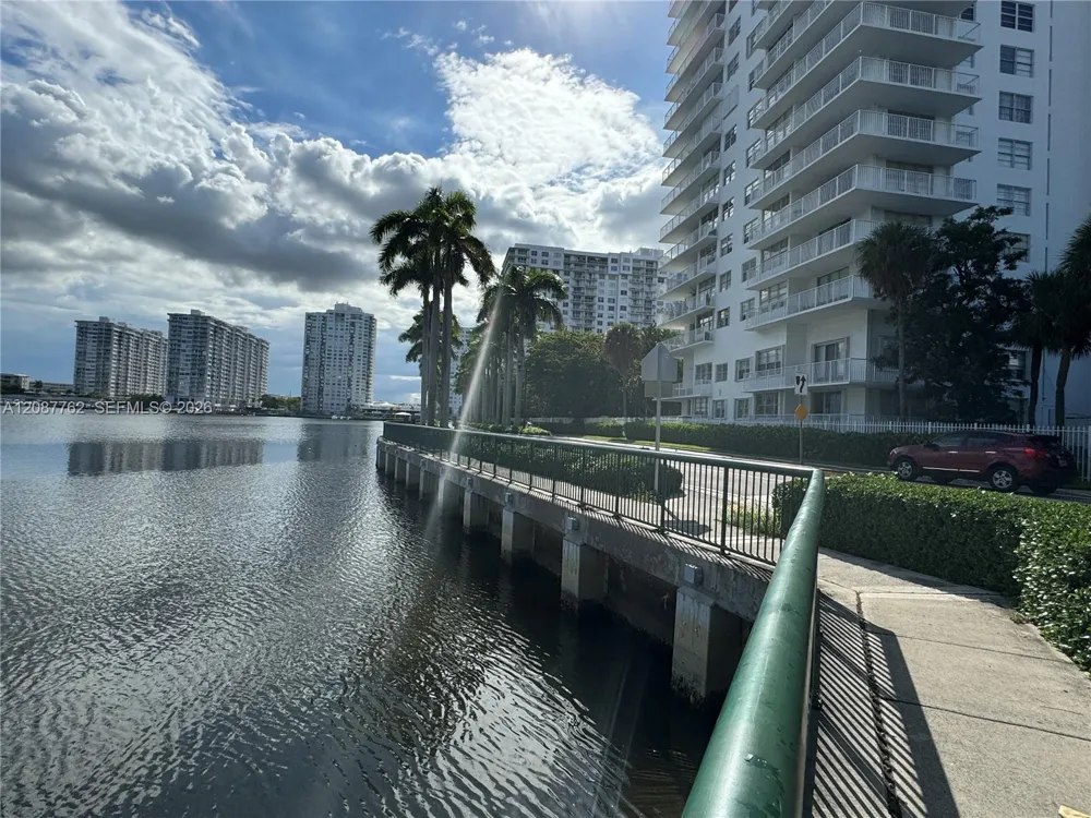 2851 NE 183rd St #303E Aventura, FL 33160