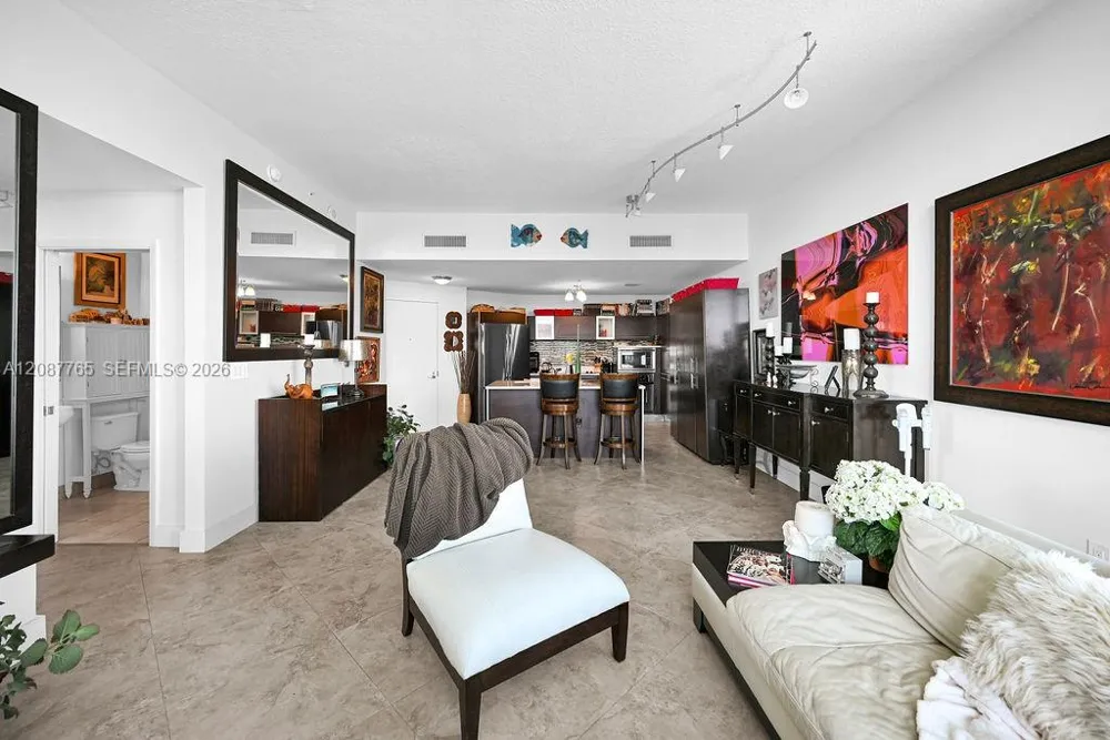 1900 Bayshore Dr #5103 Miami, FL 33132