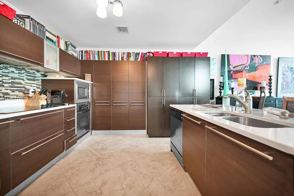 1900 Bayshore Dr #5103 Miami, FL 33132