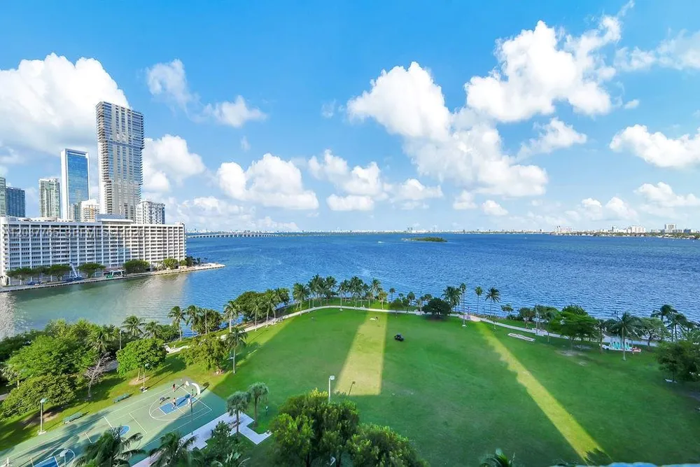 1900 Bayshore Dr #5103 Miami, FL 33132