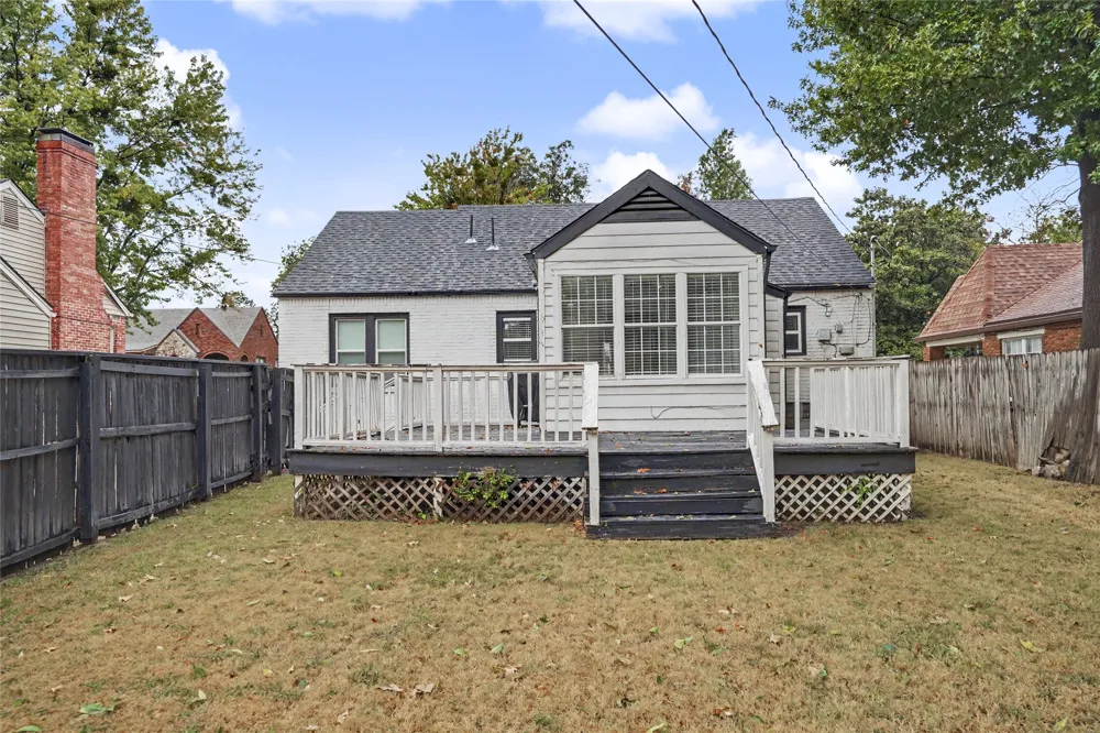 1323 S College Avenue Tulsa, OK 74104