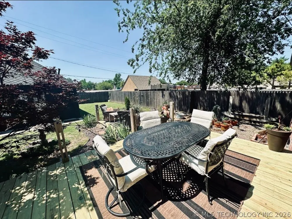 2708 E 14th Place Tulsa, OK 74104