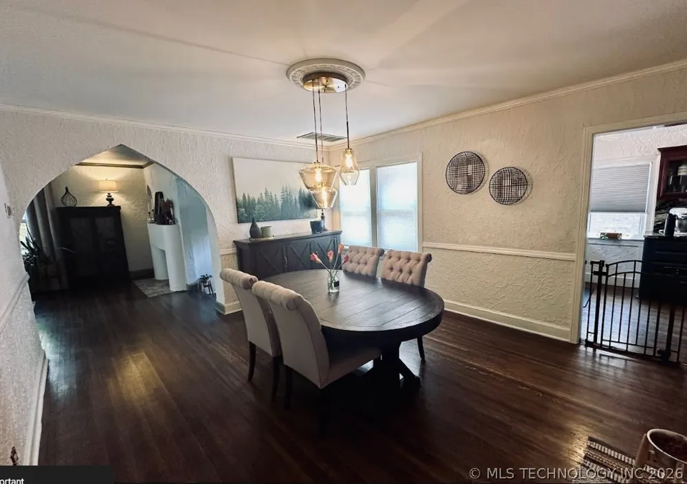 2708 E 14th Place Tulsa, OK 74104