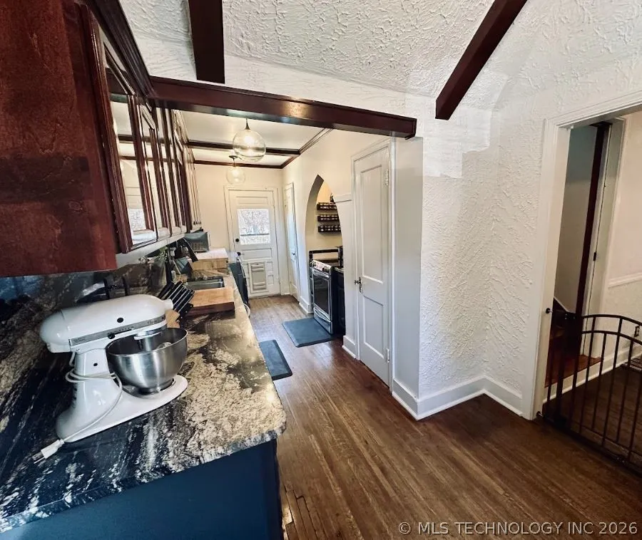 2708 E 14th Place Tulsa, OK 74104