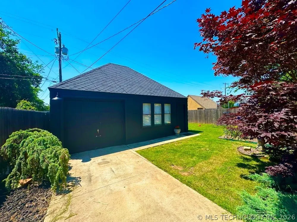 2708 E 14th Place Tulsa, OK 74104