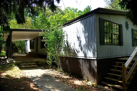 7 Medford Lane