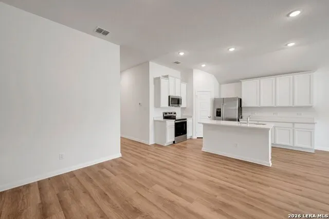 1036 Amber Lake Seguin, TX 78155