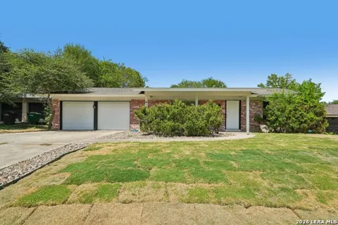 619 Mauze Dr