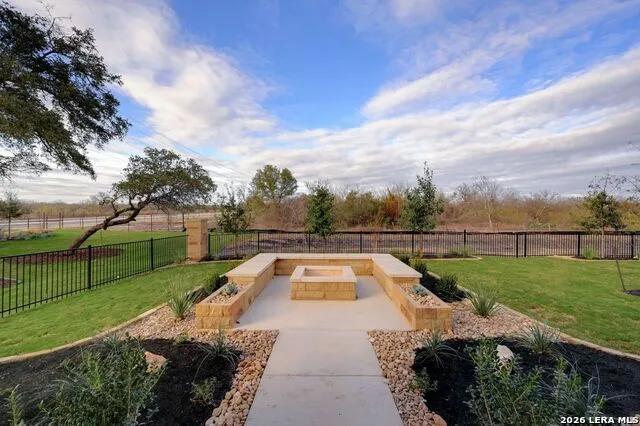129 MILKHOUSE LANE Boerne, TX 78006