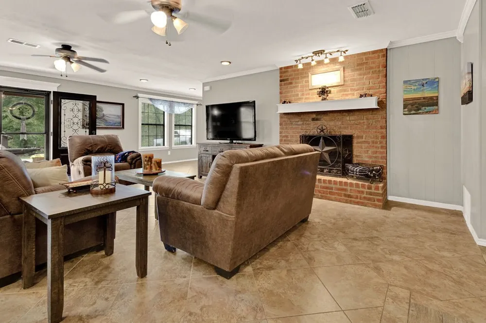 640 Northgate Drive Hideaway, TX 75771