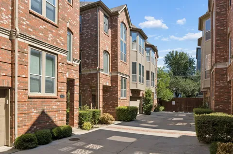 3605 Bowser Court