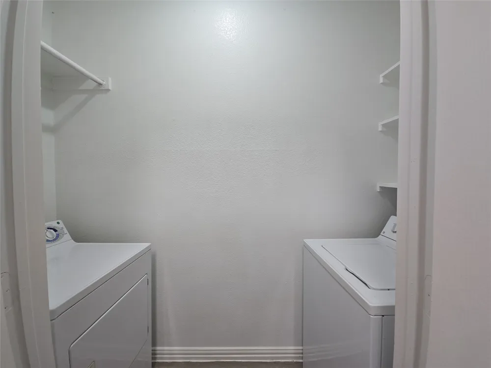1501 Cedar Elm Drive #102 Euless, TX 76039