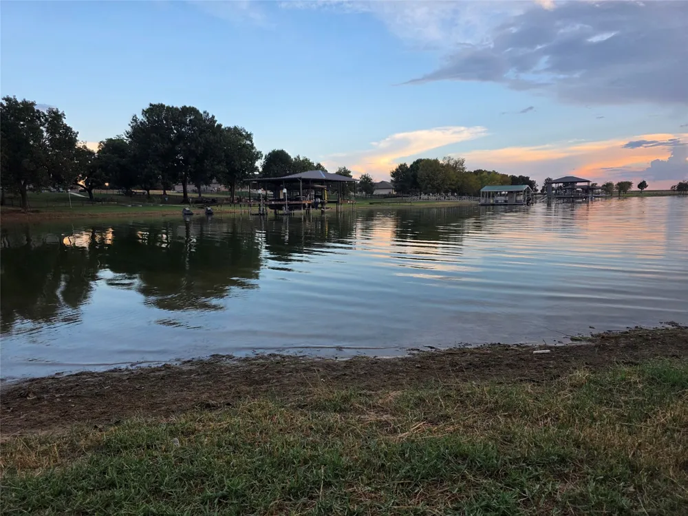 Embarcadero Kerens, TX 75144