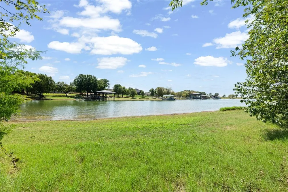 Embarcadero Kerens, TX 75144