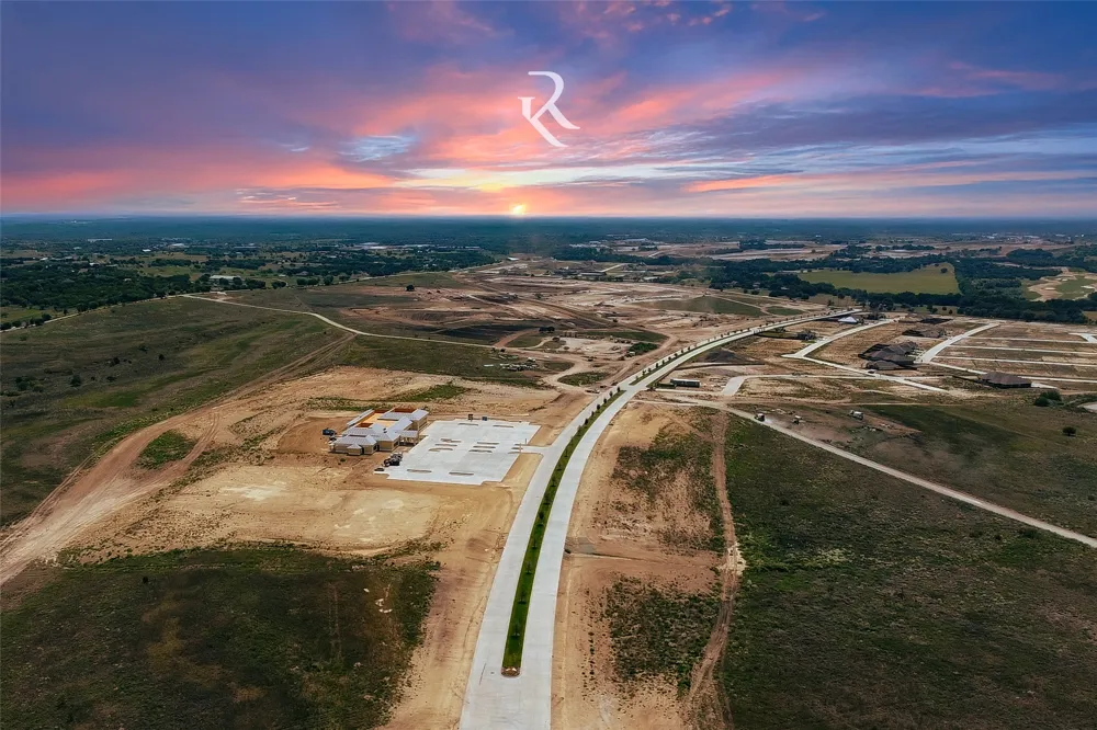 1213 Caballo Aledo, TX 76008