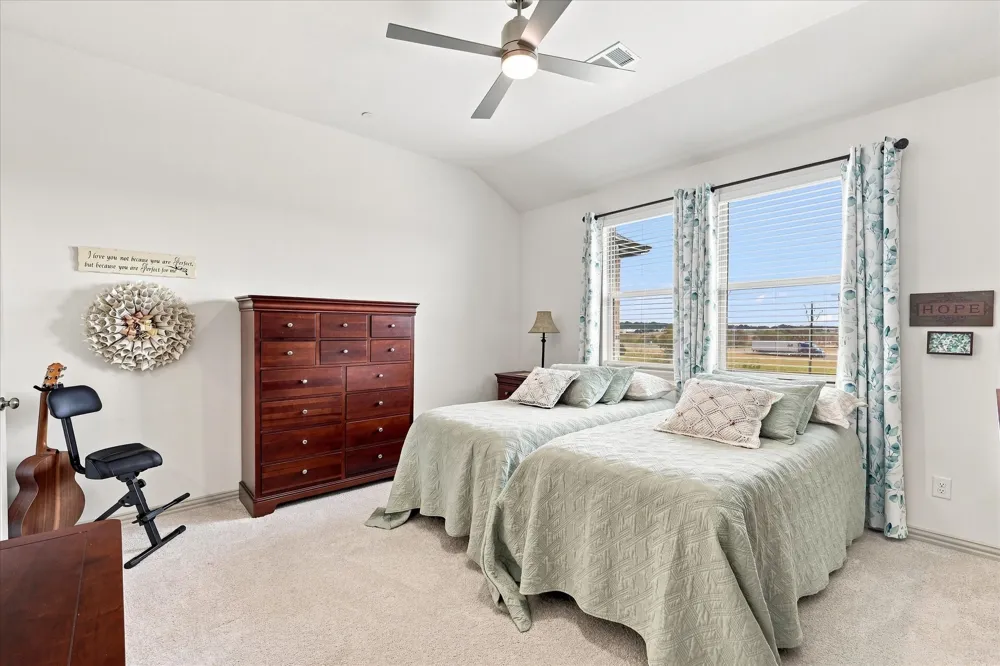 612 4th Street Argyle, TX 76226