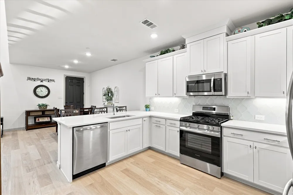 612 4th Street Argyle, TX 76226