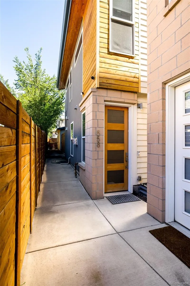 558 Madison Street Denver, CO 80206