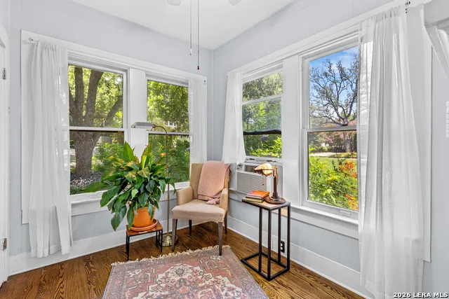 222 REDWOOD ST Alamo Heights, TX 78209