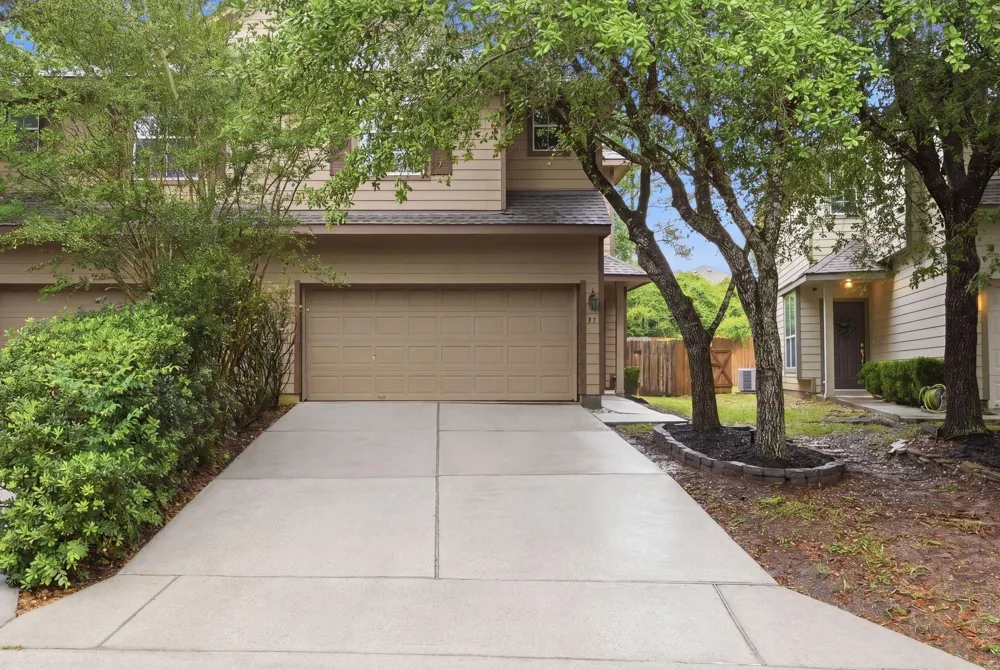 71 S Burberry Park Circle The Woodlands, TX 77382