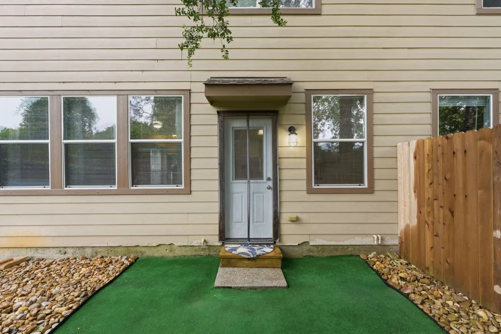 71 S Burberry Park Circle The Woodlands, TX 77382