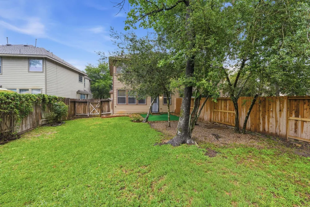 71 S Burberry Park Circle The Woodlands, TX 77382